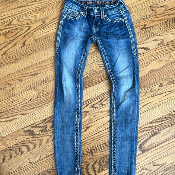 Rock Revival Angie Skinny Jeans - Picture 5 of 6